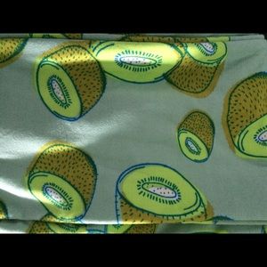 NWOT Kiwi OS leggings