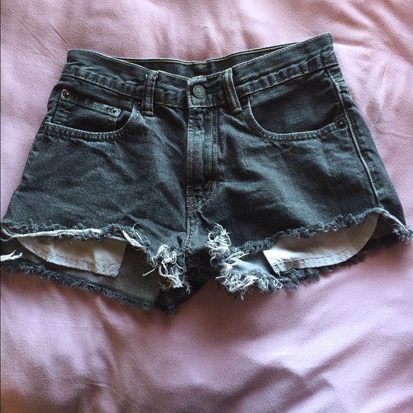 Grey Levi cut offs