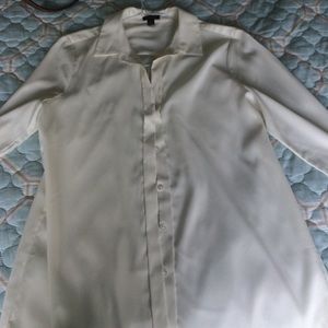 White button up collared Ann Taylor shirt