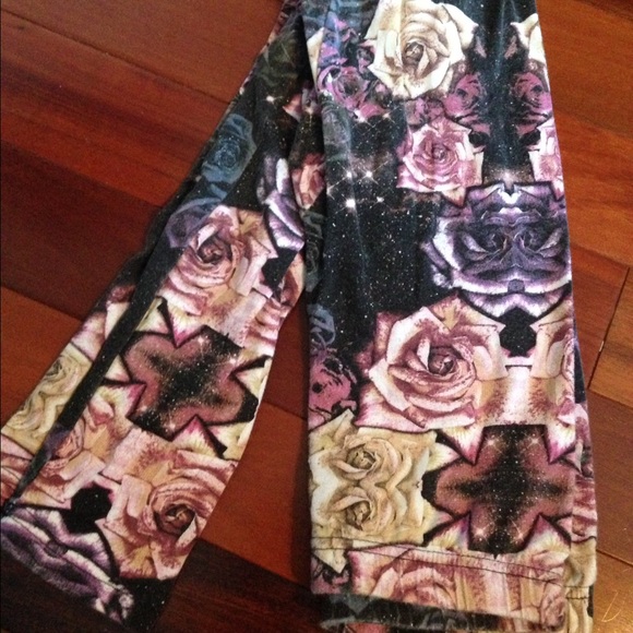 Cool rose space leggings