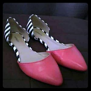 Size 6 Coral and Stripes Flats