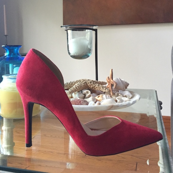 Fab faux suede heels - Picture 2 of 2