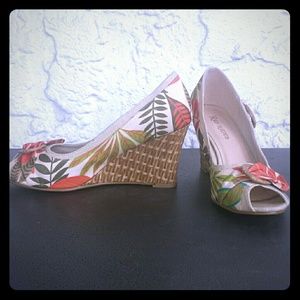 Restricted Floral Heel shoes