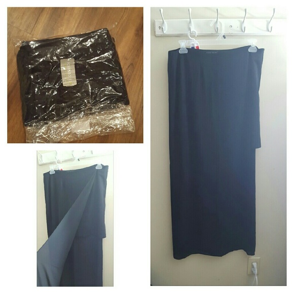 F21 Plus Black Mini Skirt - Picture 4 of 4