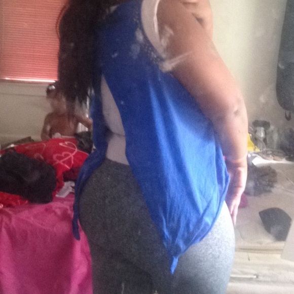 Hot summer top☀️ - Picture 3 of 3