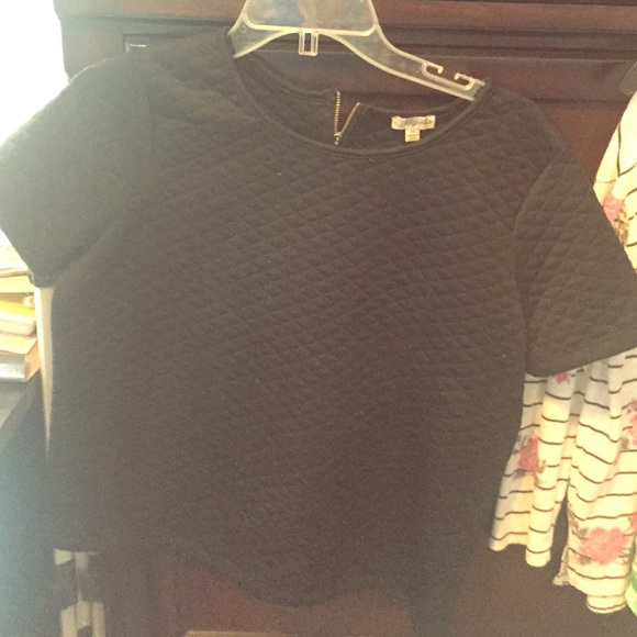 Black crop top