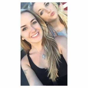 Meet your Posher, Ella