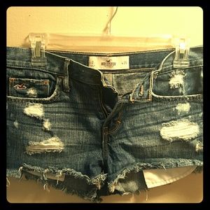 Hollister Boyfriend Destroyed Shorts