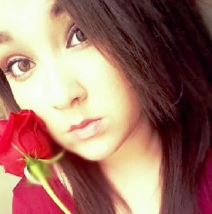 Meet your Posher, Adriana