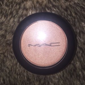 MAC Cream Colour Base - "Shell"