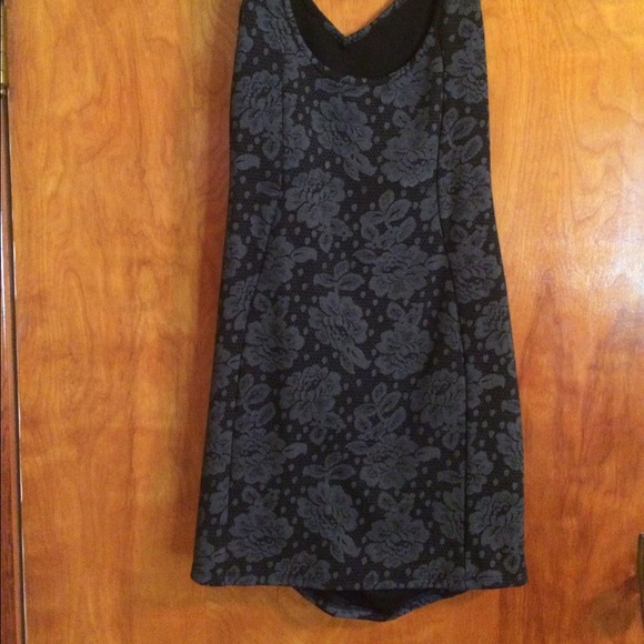 American Eagle Black v neck tank dress - Picture 4 of 8