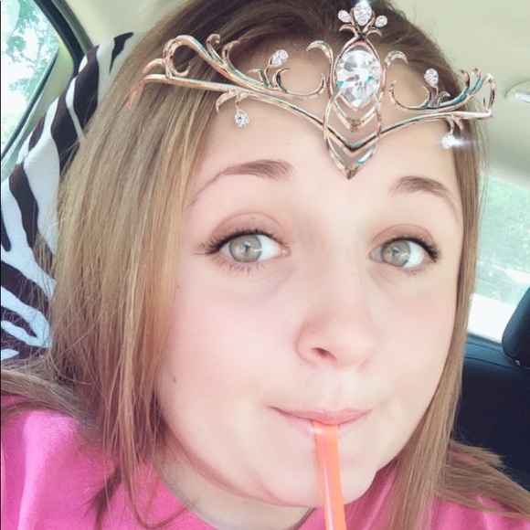 Hey, I'm Aubrey!! <3 :D - Picture 5 of 6