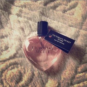 VS Tease Perfume!!