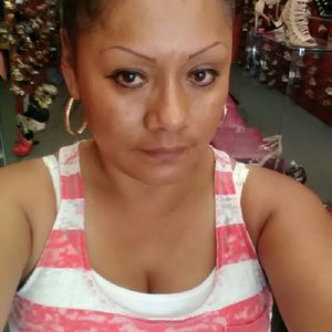 Meet your Posher, Deidra