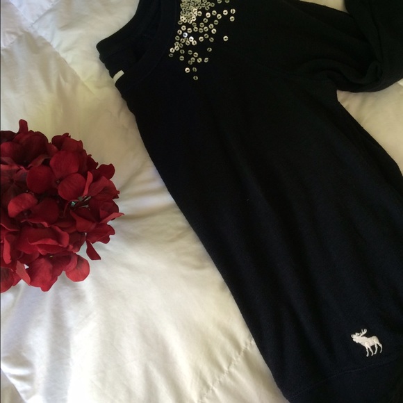 Abercrombie and Fitch sequence sweater - Picture 2 of 3