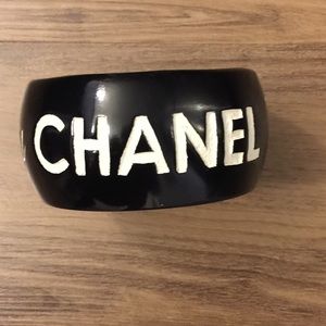 Chanel Cushman Copycat Bracelet Now Available At Chanel Boutiques 60 chanel jewelry kagan cushman bracelet Chanel Cushman Copycat Bracelet Now Available At Chanel Boutiques 60 chanel jewelry kagan cushman bracelet