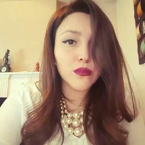 Meet your Posher, Isela