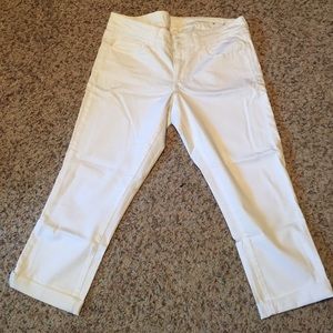 American eagle white Capri size 14