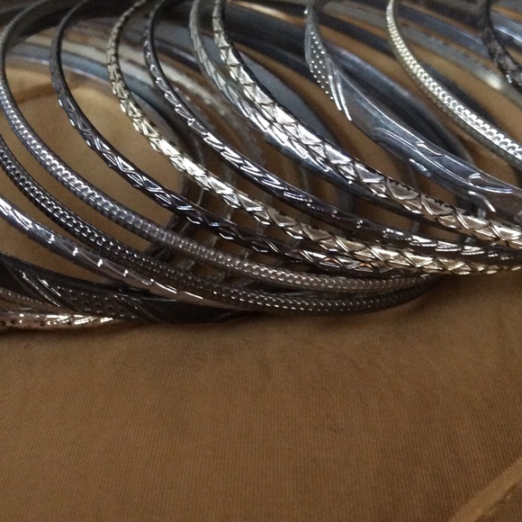 Bangles - Picture 3 of 3