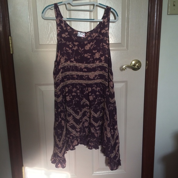 Free People lace detail floral slip 🌸