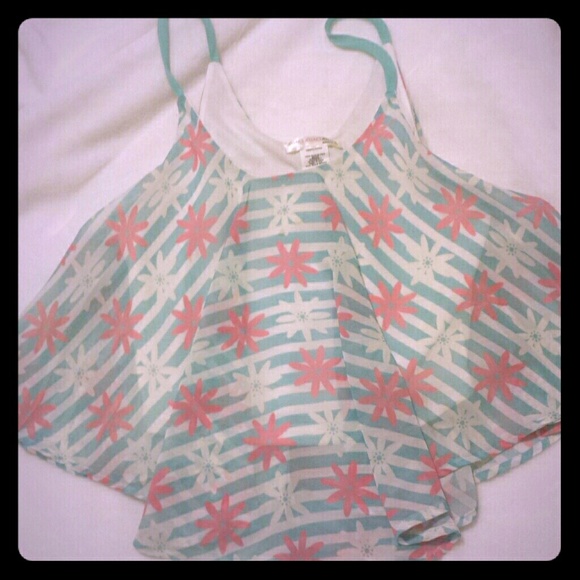 Cute crop top