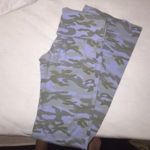 Blue army printed hard tail