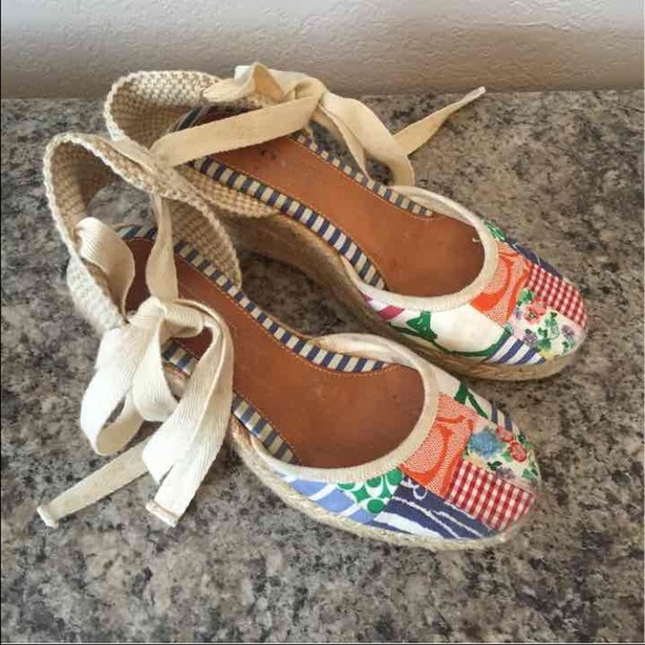 Coach Wedges💐