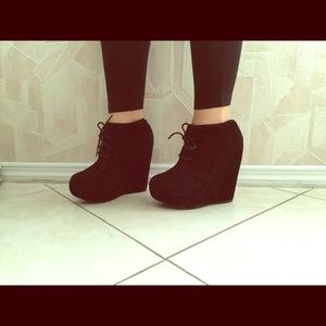 Bakers suede booties