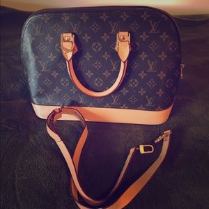 Knock off Louis Vuitton bag
