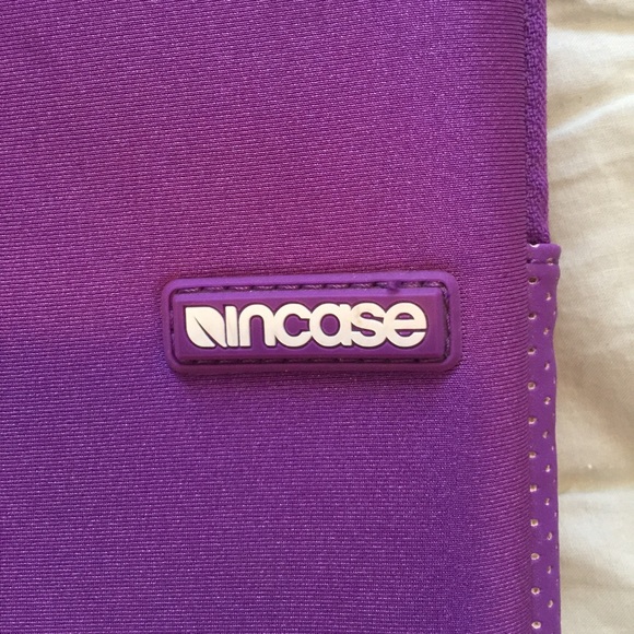 Incase Laptop Case - Picture 3 of 4