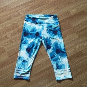 Fabletics capris