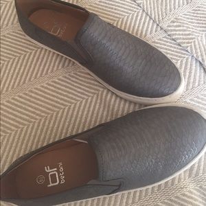 Trendy grey snakeskin slip-on sneakers!!