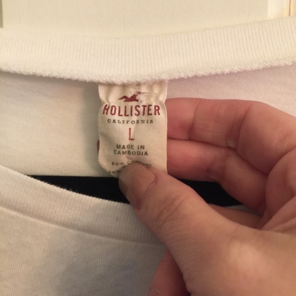 Hollister T-shirt - Picture 2 of 3
