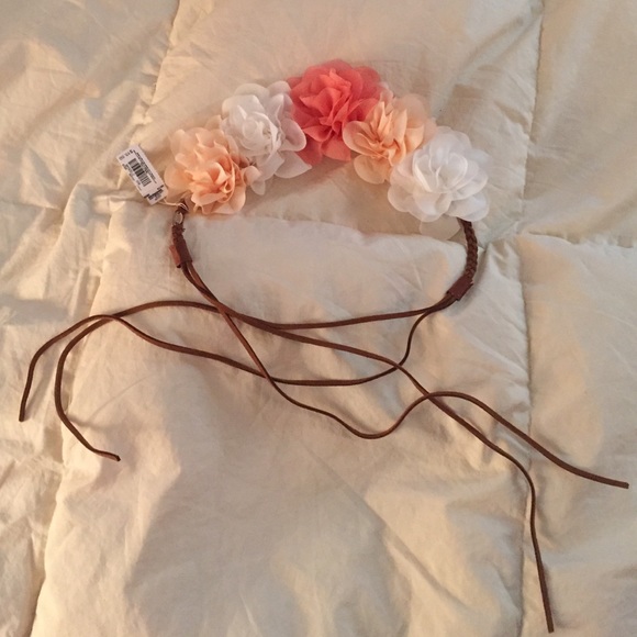 NWT flower crown headband