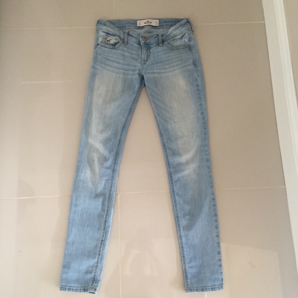 Hollister jeans - Picture 1 of 4
