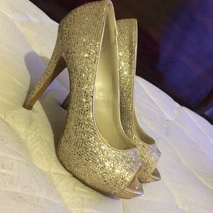 ALDO Open Toe Glitter Pumps (gold)