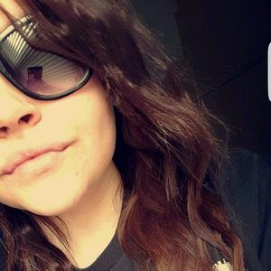 Meet your Posher, Caitlyn