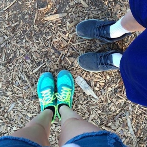 SOLD on Ⓜ️! Nike free runs 5.0 - Picture 3 of 4