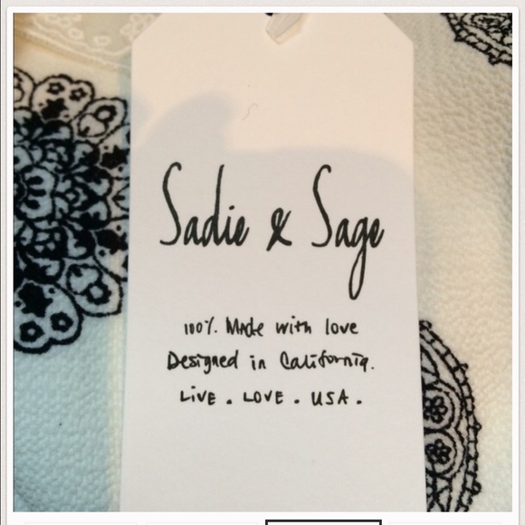 Sadie & Sage Daisy Dress - Picture 4 of 4