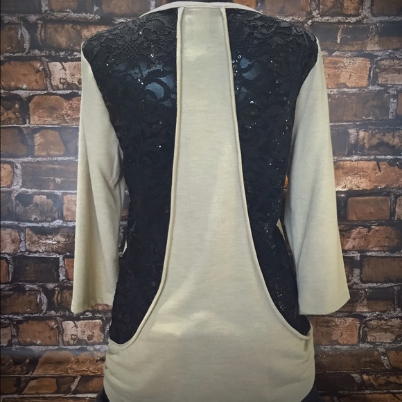 💋2 for $50💋 Harley-Davidson® Top - Picture 3 of 3