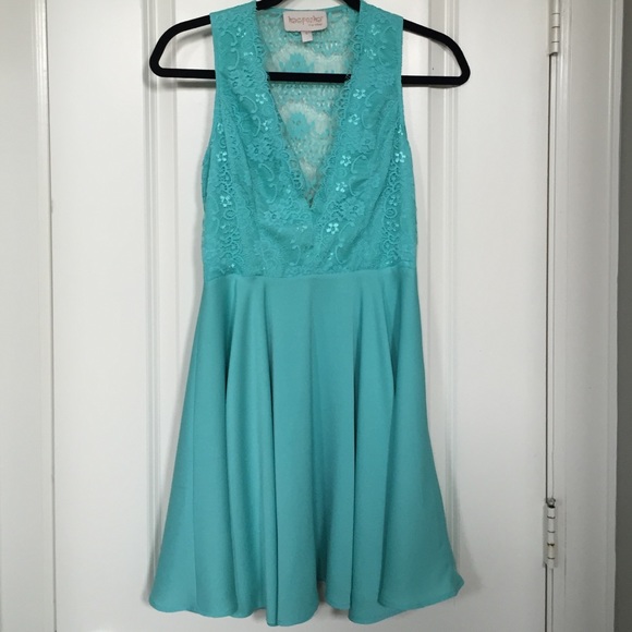Turquoise sleeveless lace cocktail dress