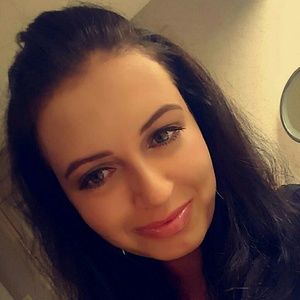 Meet your Posher, Magdalena