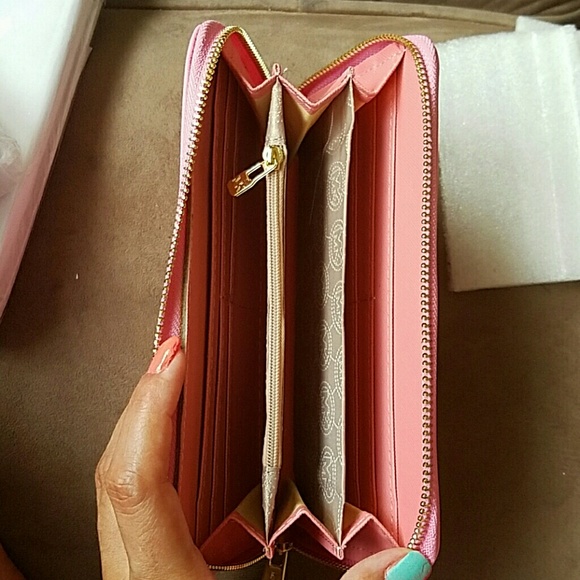 PINK Michael Kors Wallet - Picture 2 of 3