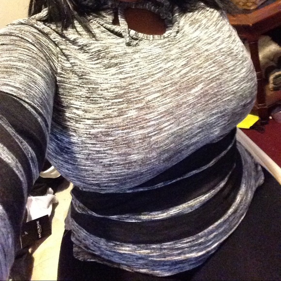 😎Grey and black hooded shirt😎 - Picture 1 of 3