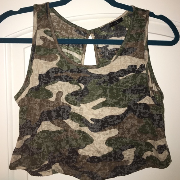 camouflage crop top