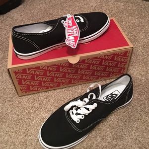that are black vans