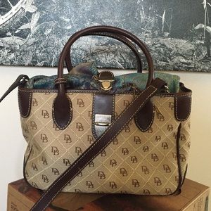 Dooney & Bourke small handbag