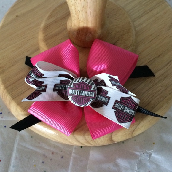 Bow - Picture 1 of 1