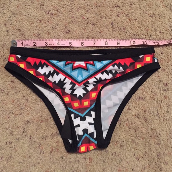 💕 NWT Aztec Print Bikini - small - Picture 3 of 4