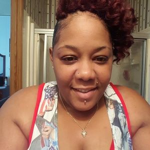 Meet your Posher, Ayana